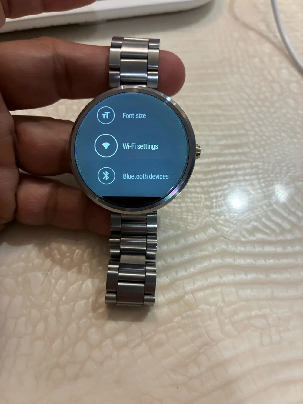 Motorola Silver Stainless Steel Smartwatch with Round Face